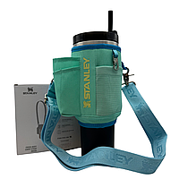 Чохол-сумка для термокухля Stanley Quencher 1,18 л (40 oz) з ремінцем і кишенями KT7001807 бірюзового кольору. solve