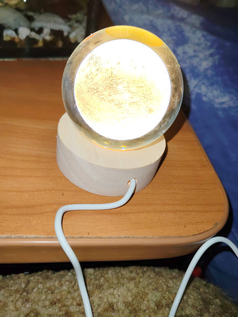 Нічник-хрустальна куля з LED-підсвіткою 8 см 3D-малюнок планети Сатурн - фото покупців 1