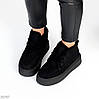 Стильні зимові чорні замшеві черевики на потовщеній підошві, фото 9