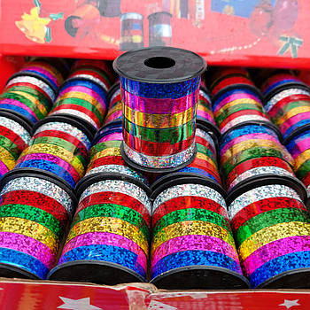 Новорічна прикраса серпантин  кольоровий