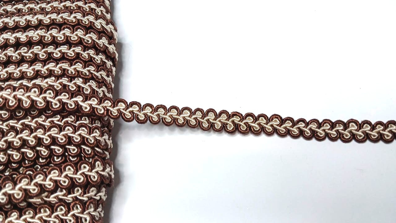 Тасьма декоративна Тасьма декоративна шанель вузька 6мм, коричнева з бежевим