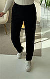 Чорні теплі жіночі вельветові штани МОМ на флісі, фото 5