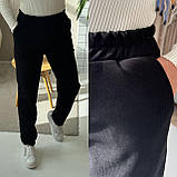 Чорні теплі жіночі вельветові штани МОМ на флісі, фото 3