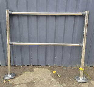 Комплект огорожі 118 см., висота 105 см., (2 стовпчики + 2 труби) Б/у