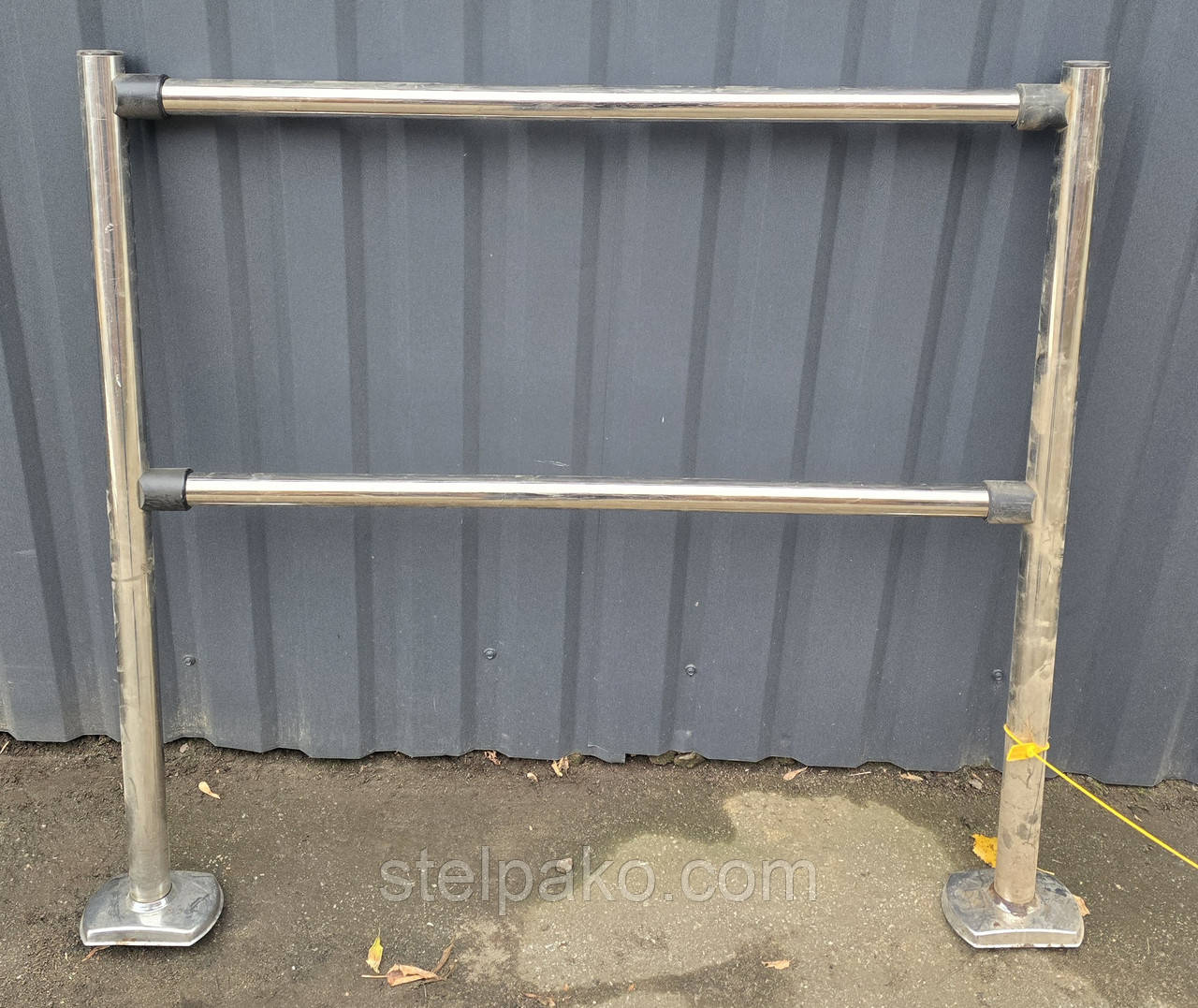 Комплект огорожі 125 см., висота 105 см., (2 стовпчики + 2 труби) Б/у, фото 1