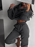 Графітовий теплий жіночий костюм із турецької тринитки на флісі з написом на спині, фото 3
