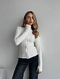 Тепла молочна жіноча обтисла кофта на змійці з тонкого флісу, фото 2