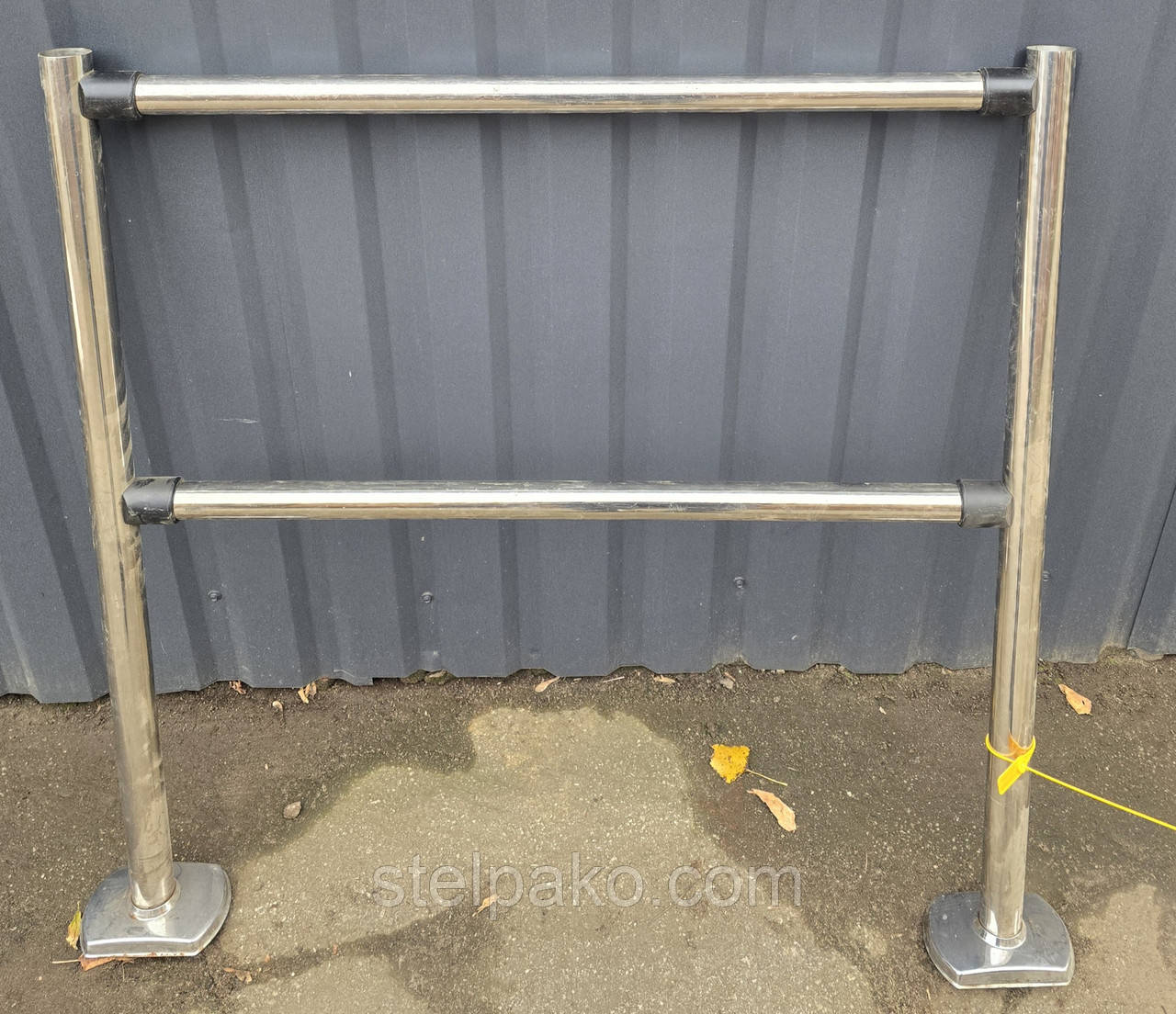 Комплект огорожі 105 см., висота 105 см., (2 стовпчики + 2 труби) Б/у, фото 1