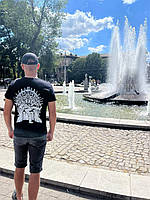 Футболка черная с принтом