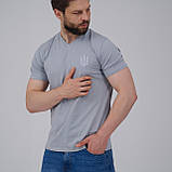 Футболка чоловіча сіра з V-вирізом "Тризуб" сіра вишивка, фото 6