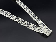 Мереживо капронову ажурне, бежевого кольору. 28мм