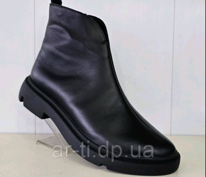 Черевики демісезонні жіночі 36-38 розміру 36