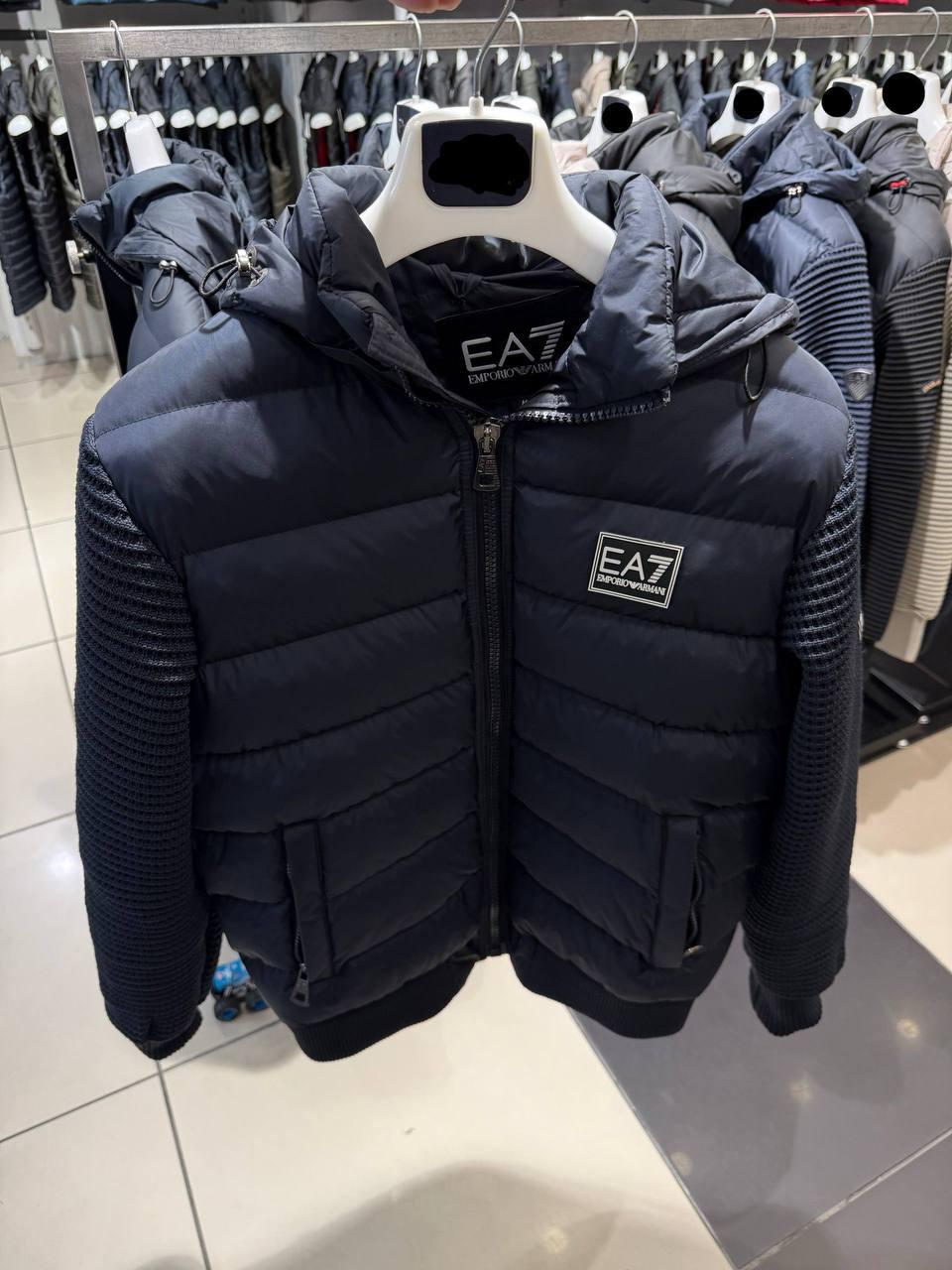 Чоловіча зимова куртка ARMANI D12320 синя з капюшоном, фото 1