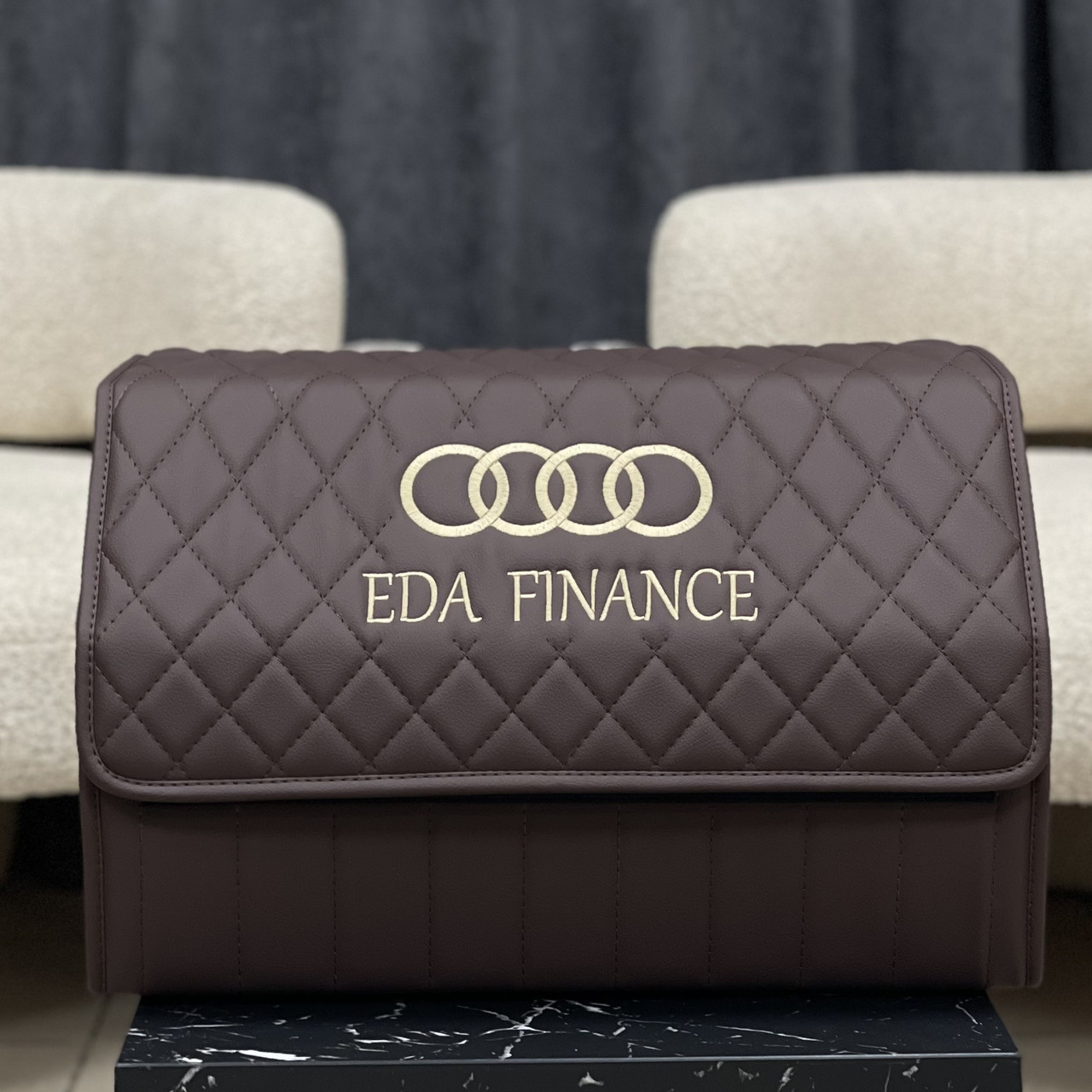 Преміум органайзер у багажник з індивідуальною вишивкою, коричневий, 50 см, фото 1