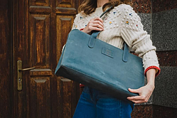 Велика містка сумка жіноча,велика жіноча шкіряна сумка,сумка жіноча темно-синя ділова 45см*29см