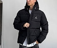 Мужская зимняя стильная тёплая куртка Jordan до -25 , чёрная, с капюшоном. Мужской зимний пуховик Джордан чёрного цвета. Зима 2025
