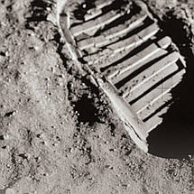 Плакат "Місяць, супутник Землі, Moon, NASA poster", 60×39см, фото 3