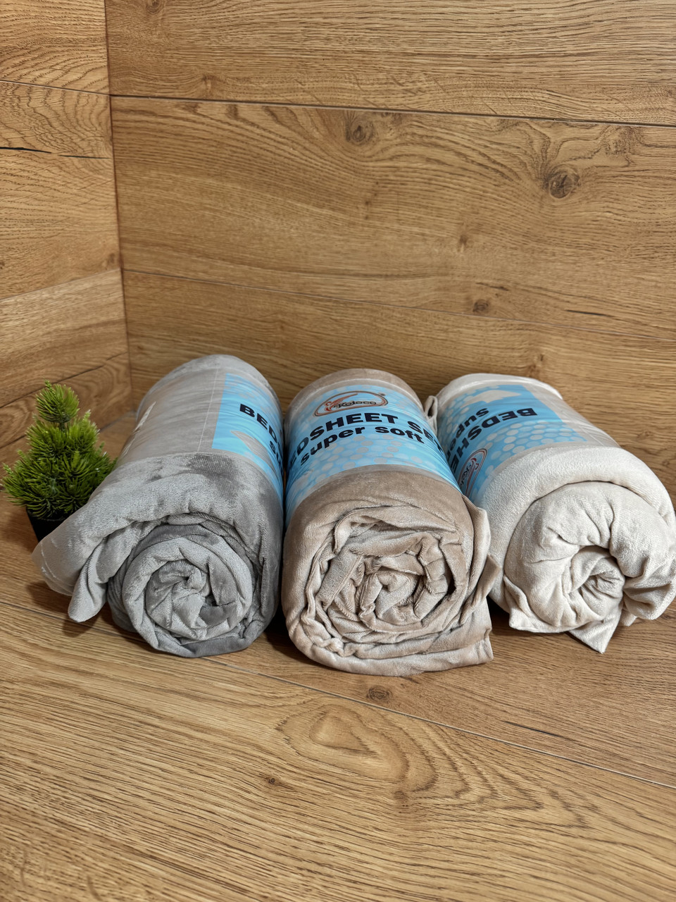 Велюрове простирадло (наматрацник) на гумці натяжне з 2 наволочками 180*200*25 см, фото 1