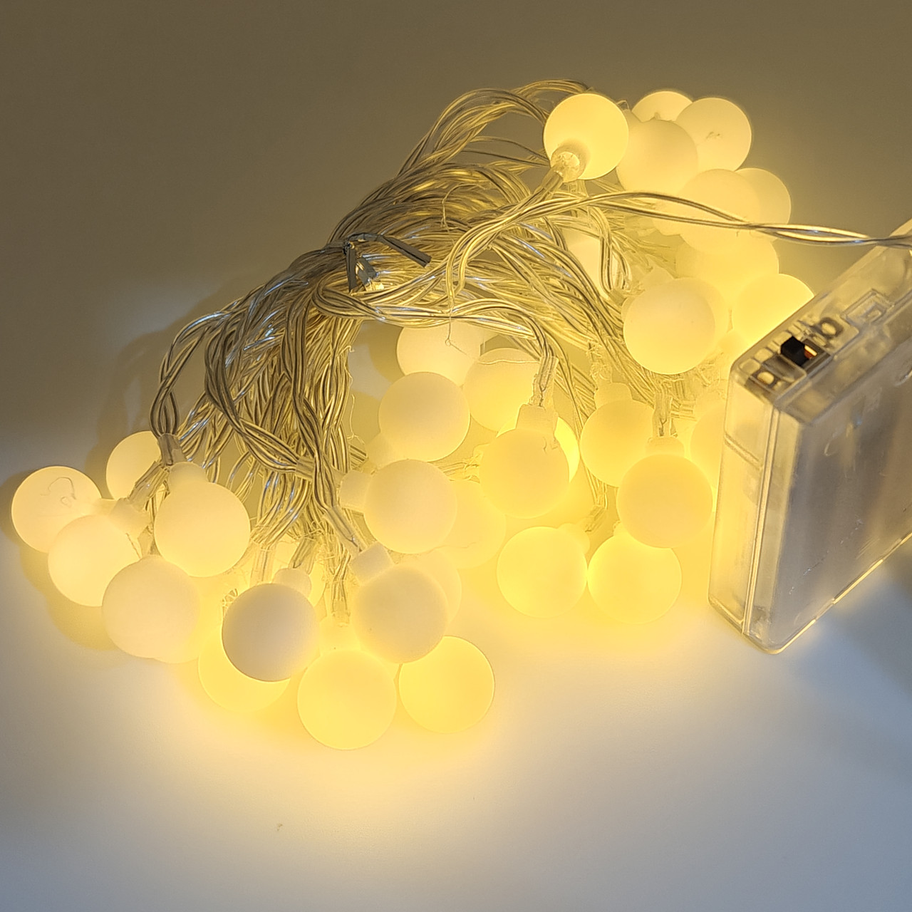 Гірлянда кульки 40 штук на батарейках 6 метрів, Led гірлянда кульки тепле біле світло, фото 1