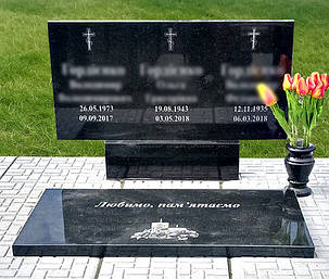 Пам'ятник на могилу з граніту потрійний (120-60-5) Д-302, фото 1