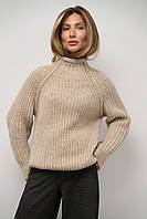 Об'ємний жіночий светр колір лляного кольору