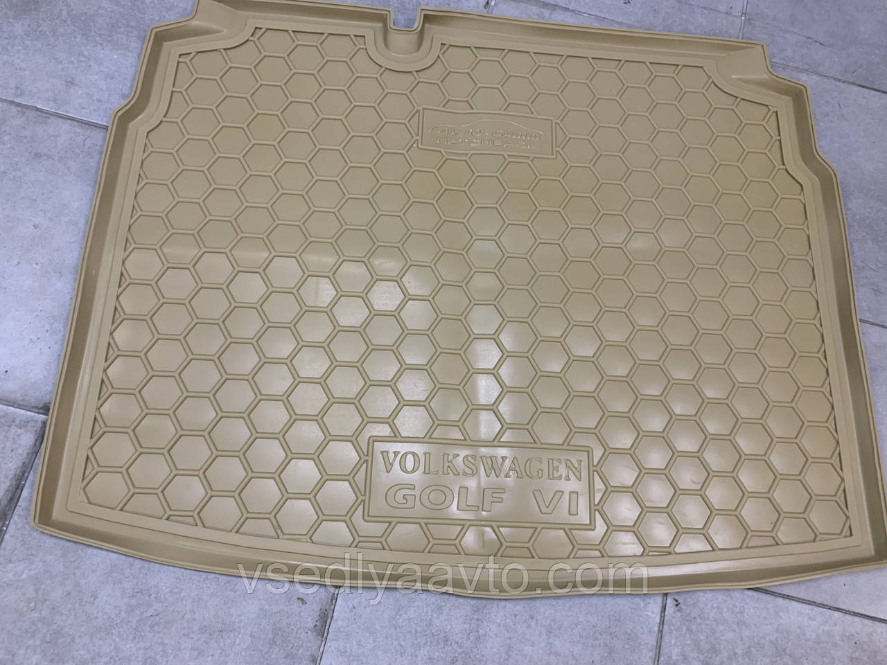 Килимок у багажник Volkswagen Golf 5/6 хетчбек з 2009 р. (AVTO-GUMM) ЖЕЖОВІ поліуретан, фото 1