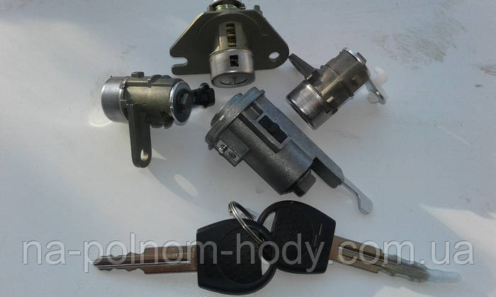 Купить Замок зажигания с личинками Авео T200-Т255 Корея, цена 1055 ...