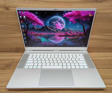 Б/в Ігровий ноутбук Razer Blade 15 RZ09 15.6" 1920x1080| i7-9750H| 16GB RAM| 512GB SSD| RTX 2070 8GB, фото 1