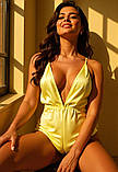 Боді з глибоким V-подібним вирізом у зоні декольте жовтого кольору Passion SENSIE BODY розмір M Кайф, фото 6