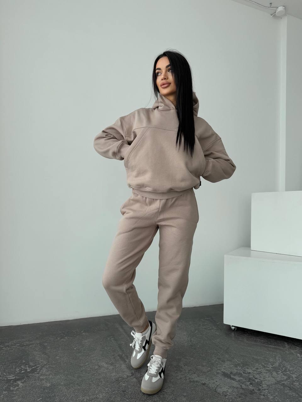 Теплий жіночий костюм на флісі укорочене худі з капюшоном та штани джогери S, M, L, фото 1