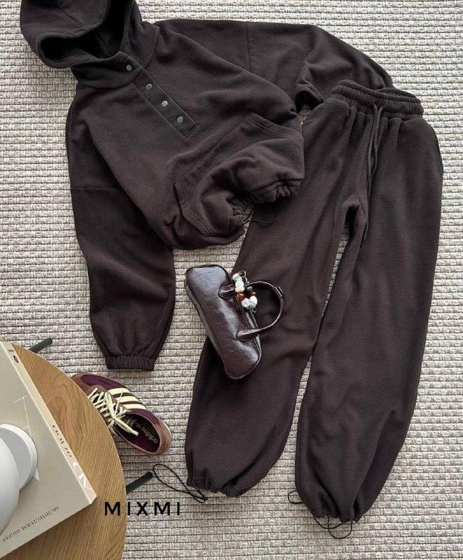 Жіночий прогулочний костюм; Кольори: беж, шоколад, графіт, чорний ; Розміри: 42-46, 48-50, 52-54 ;, фото 1