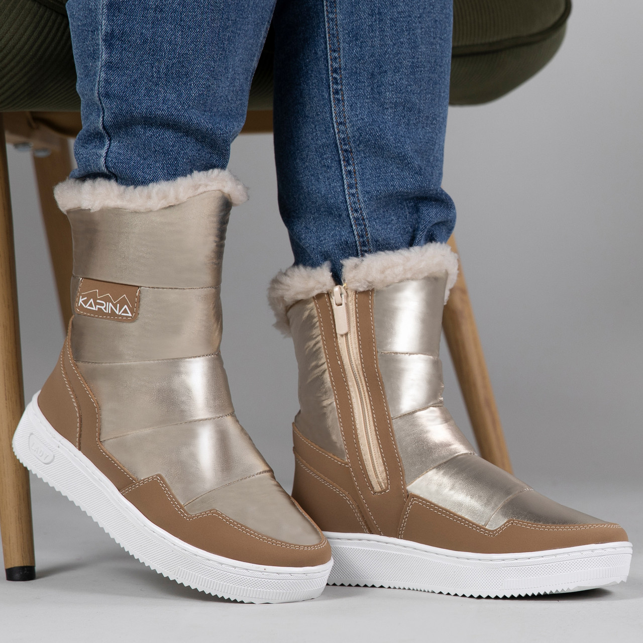 Дутики жіночі зимові бежево-золоті з замком (4103)