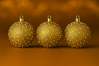 Набір ялинкових куль «Снігопад» Ø10 см, 6 шт, з глітером та імітацією снігу — білий, червоний, золотий, сріблястий, пластик Золотий