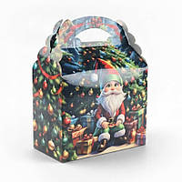 Святкова картонна коробка для подарунків солодощів "Санта та ведмеді" 800 г новорічна упаковка під подарунки та цукерки
