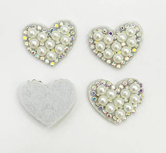 Нашивка на одяг / Декоративні серця з перлами та стразами / 17 мм / Поштучно