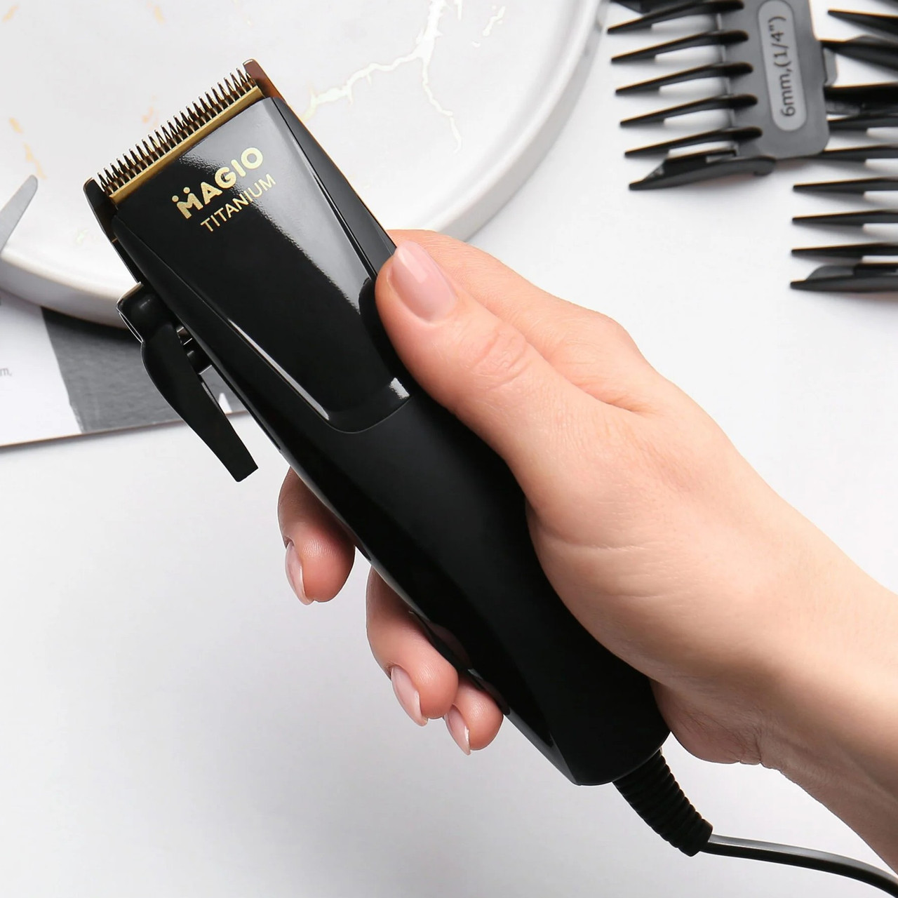 Машинка для стриження Magio MG-591 (25 Вт) з титановим лезом | Професійний тример для волосся | 4 насадки (3-12 мм), фото 1