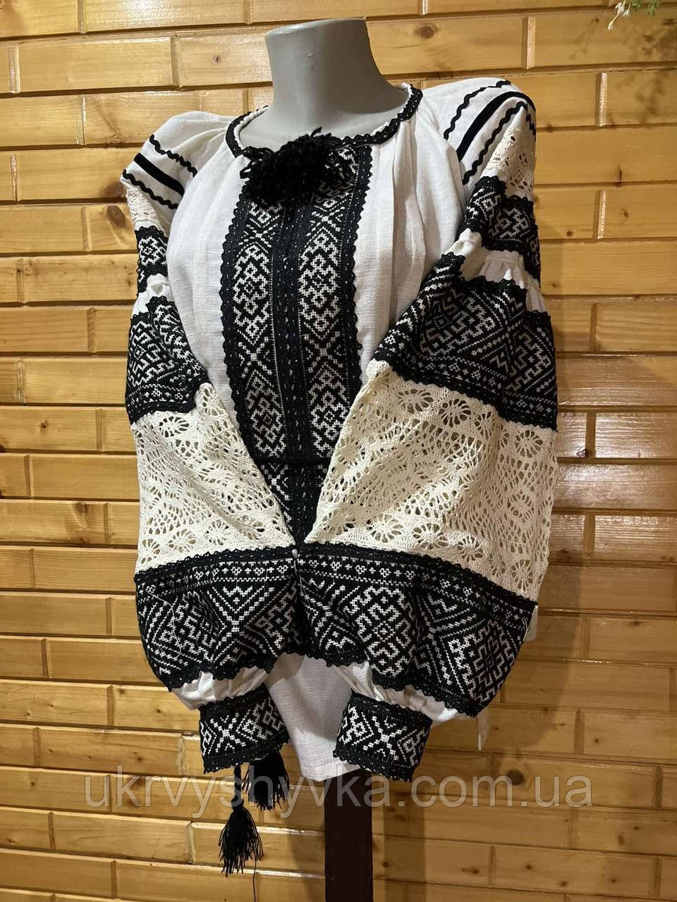 Вишита сорочка з вставками ручної роботи “Чорна класика”, фото 1