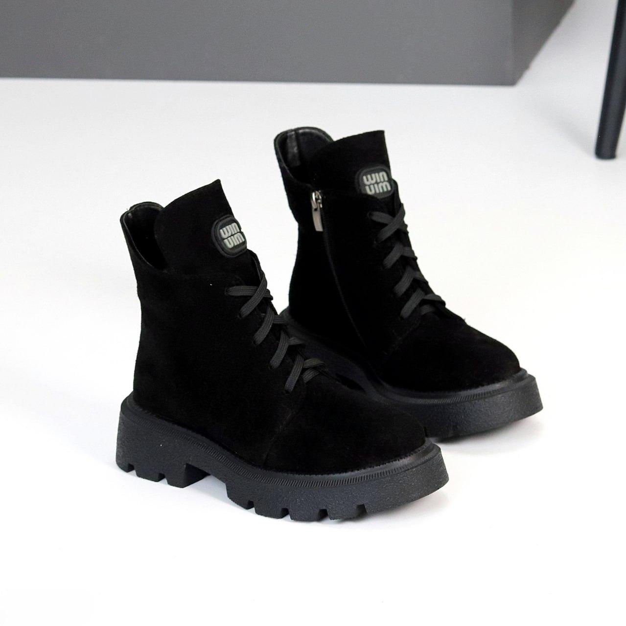 Жіночі черевики зимові молодіжні стильні чорні натуральна замша, фото 1