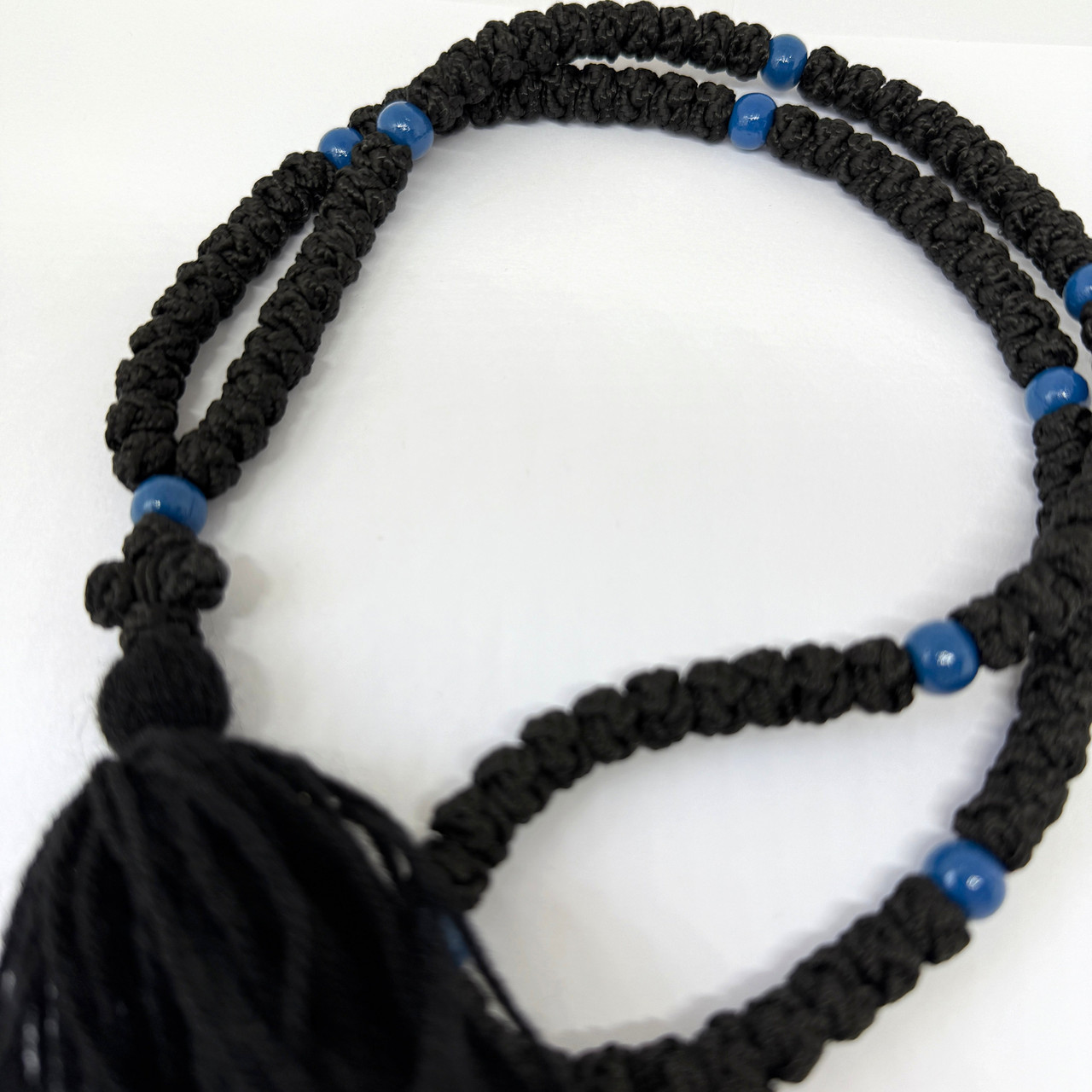 Чотки чорні із синіми бусинами, плетені на 100 вузлів, фото 1