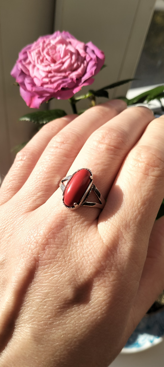 Мініатюрна срібна каблучка із коралом арт.1298, фото 1