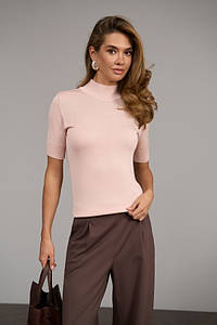 Кофта гольф жіноча трикотажна без рукавів пудрова