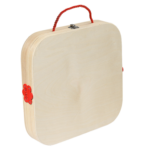 Великий план дерев'яного молотка та викрутки з дитячого набору