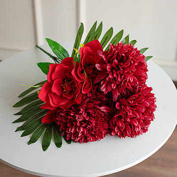 Букет-композиція з хризантем та магнолій червоний | В-65 см |