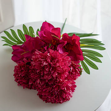 Букет-композиція з хризантем та магнолій малиновий | В-65 см |