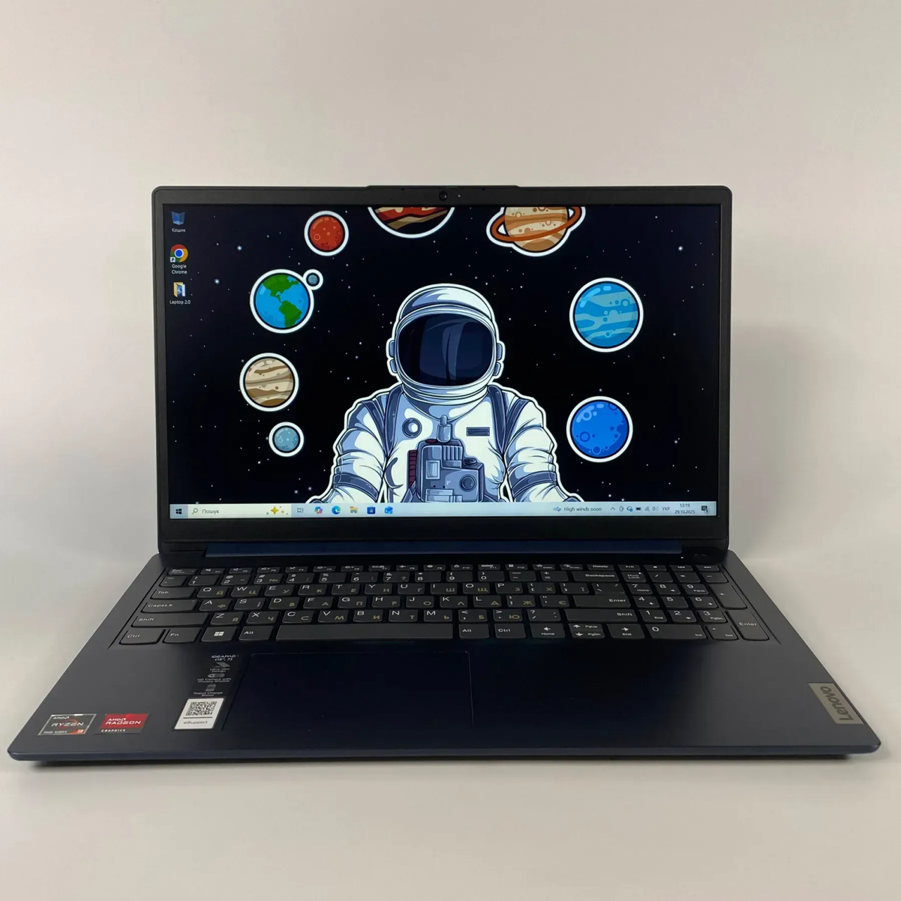 Б/в Ультрабук Lenovo IdeaPad 1 15AMN7 15.6" 1920x1080| Ryzen 3 7320U| 8 GB RAM| 256 GB SSD| Radeon 610M