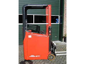 Продам компактний завантажувач Linde E 10