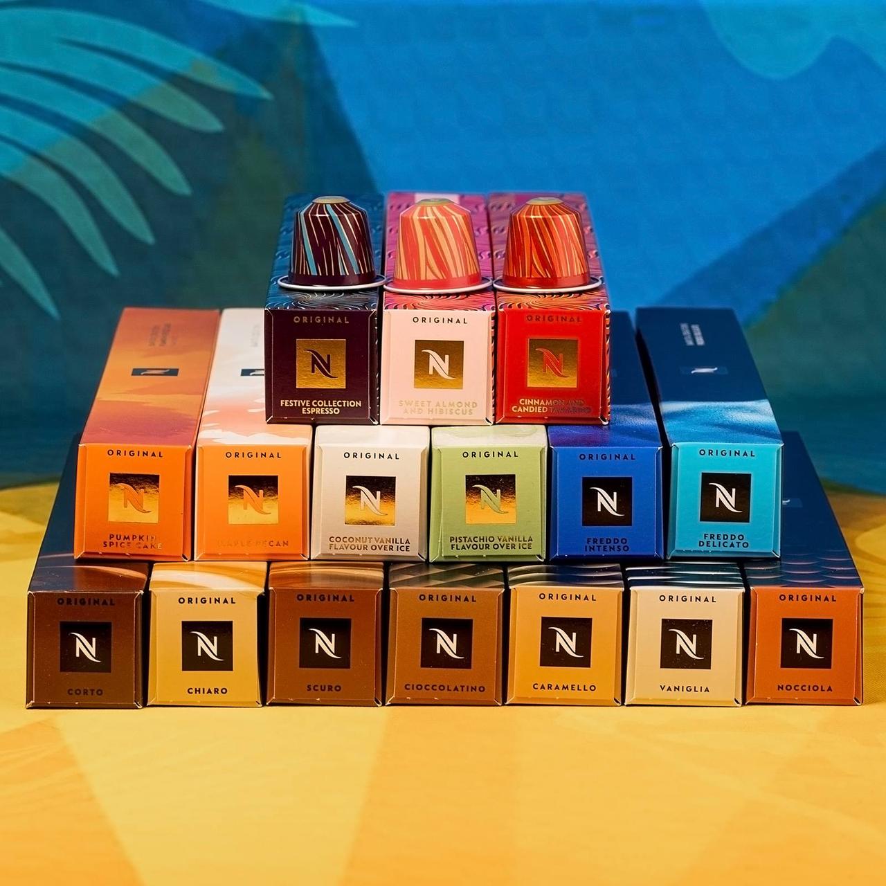 Набір Nespresso "A Year in Coffe" - рік у чашці кави: від літа до свят, Швейцария (160 капсул), фото 1