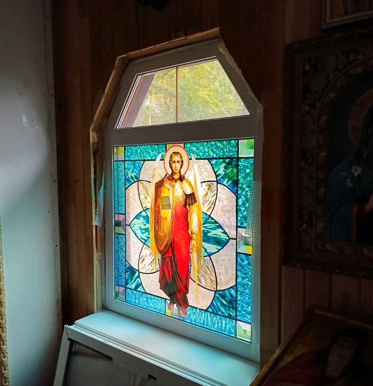 Вітражі з плівки оракал Святі Сили (плівка оракал), фото 1