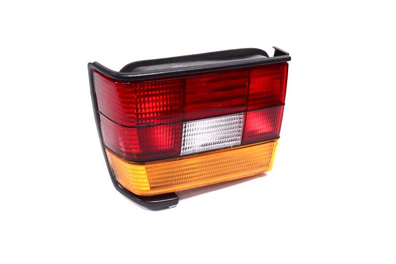 Ліхтар задній правий VW JETTA II (TYC) 11-1823-01-6B