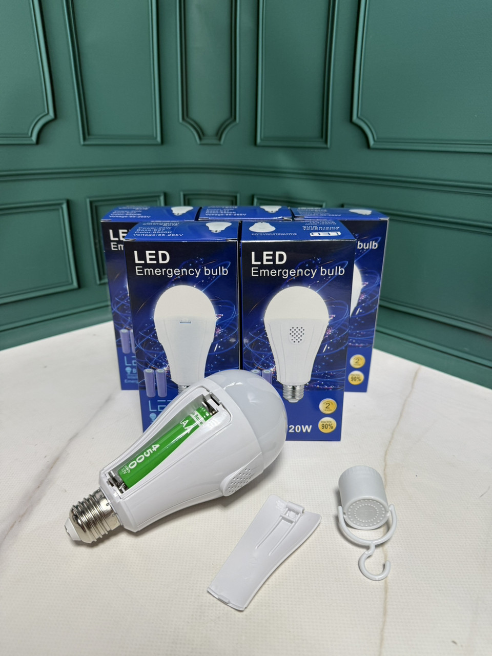 Аккумуляторная лампа фонарь на два аккумулятора 20 W, фото 1